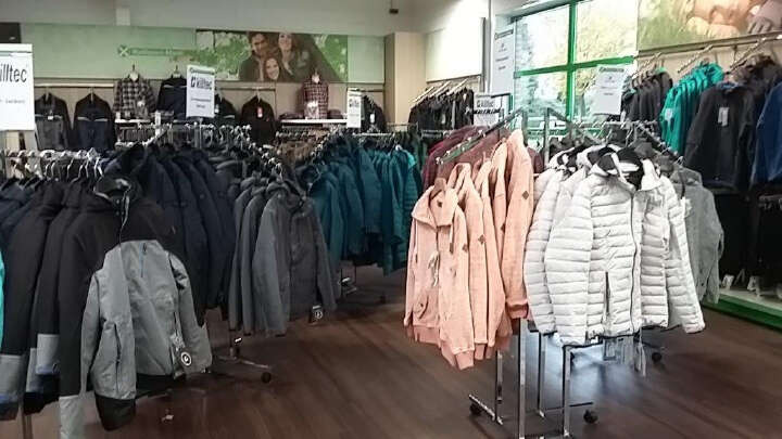 D1 100 153857 20171011 Visbek Kleidung klein